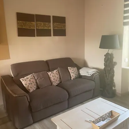 Maison Avec Exterieur بيت للعطل *